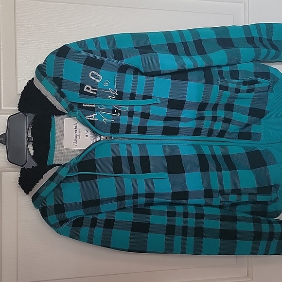 Aeropostale women's medium, long sleeved hooded jacket. Black and teal. - Picture 9 of 9